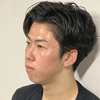 トレーナー　興梠一馬